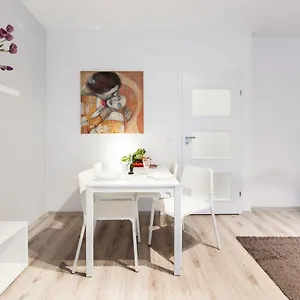  Apartament Project Comfort Apartament Dywizjonu 303 175/8